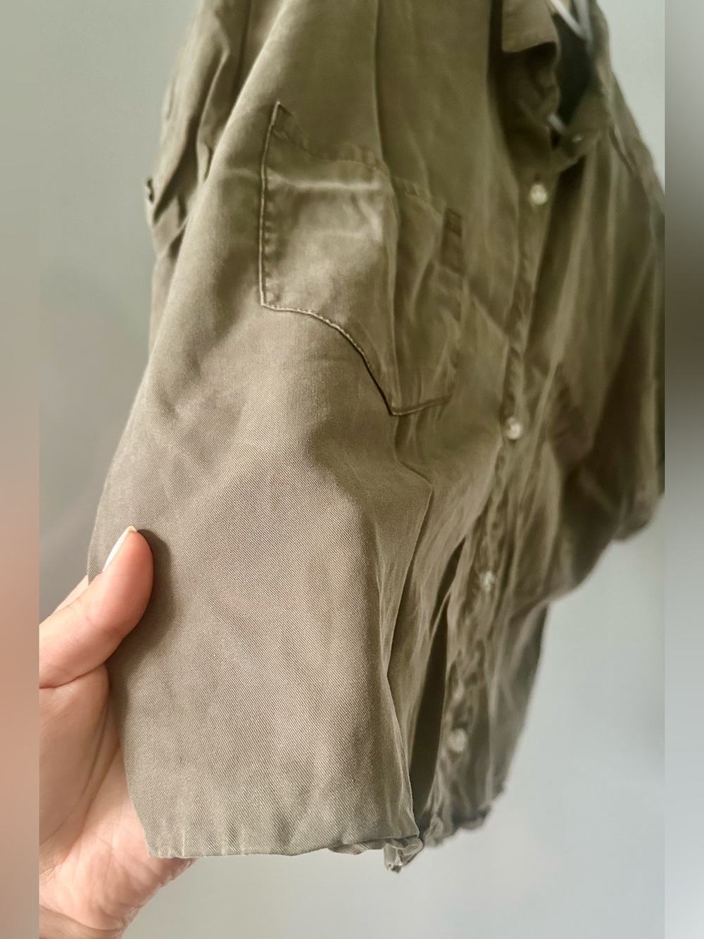 Women’s Dark Olive Short-Sleeve Button-Down Shirt - Picture 4 of 10